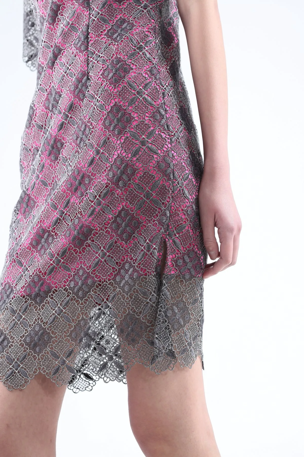 Silver and Grey Rhombus Lace on Fuchsia Lining Short Sleeves Qipao