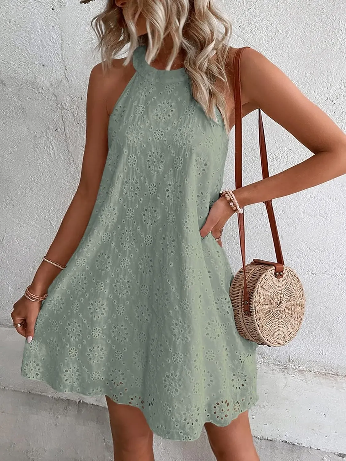 WDIRARA Women's Eyelet Embroidery Sleeveless Keyhole Back Halter Neck Summer Aline Dress