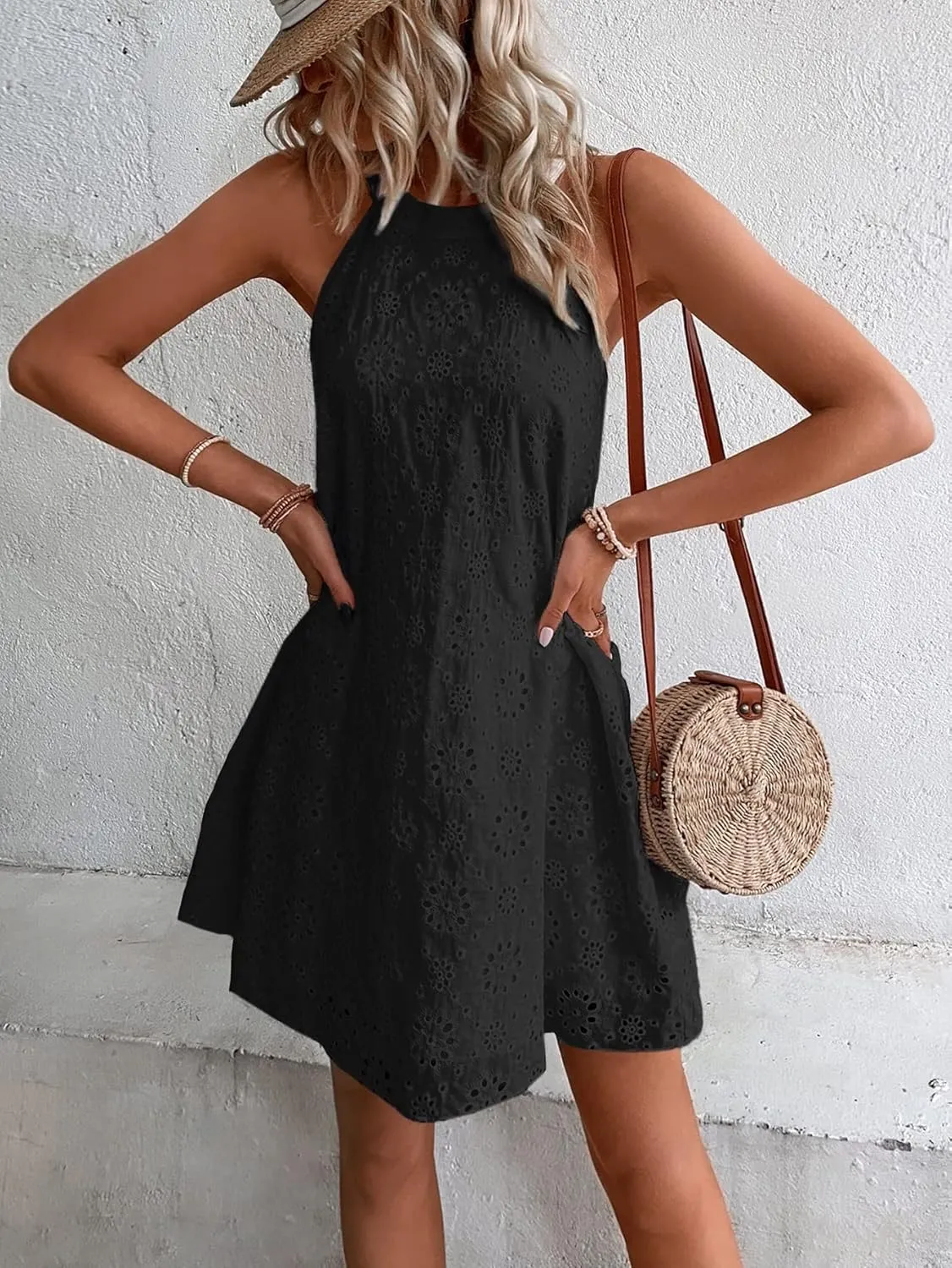 WDIRARA Women's Eyelet Embroidery Sleeveless Keyhole Back Halter Neck Summer Aline Dress